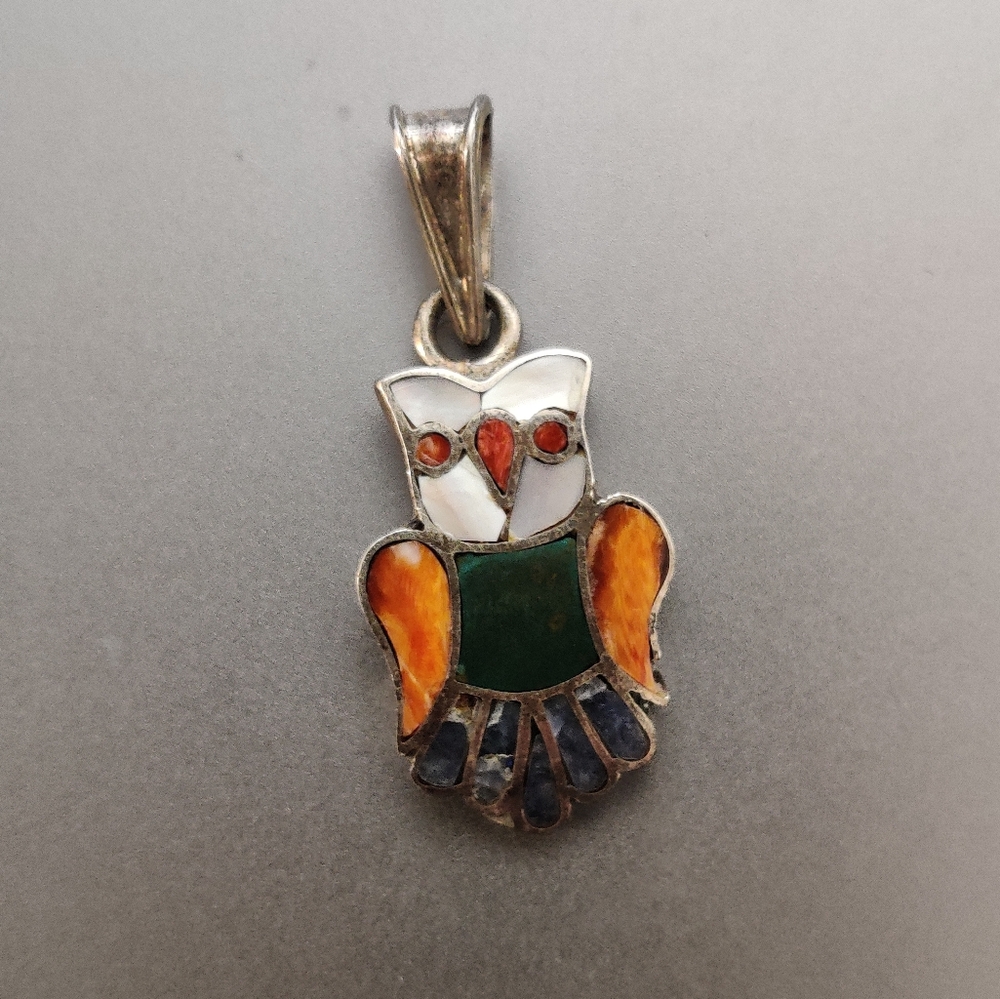 Vintage Signed Susie Calavaza NA Owl Pendant
